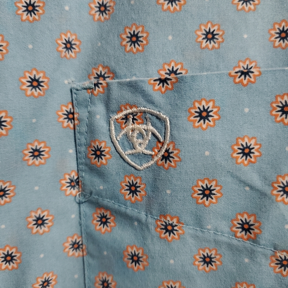 Short sleeve shirt
